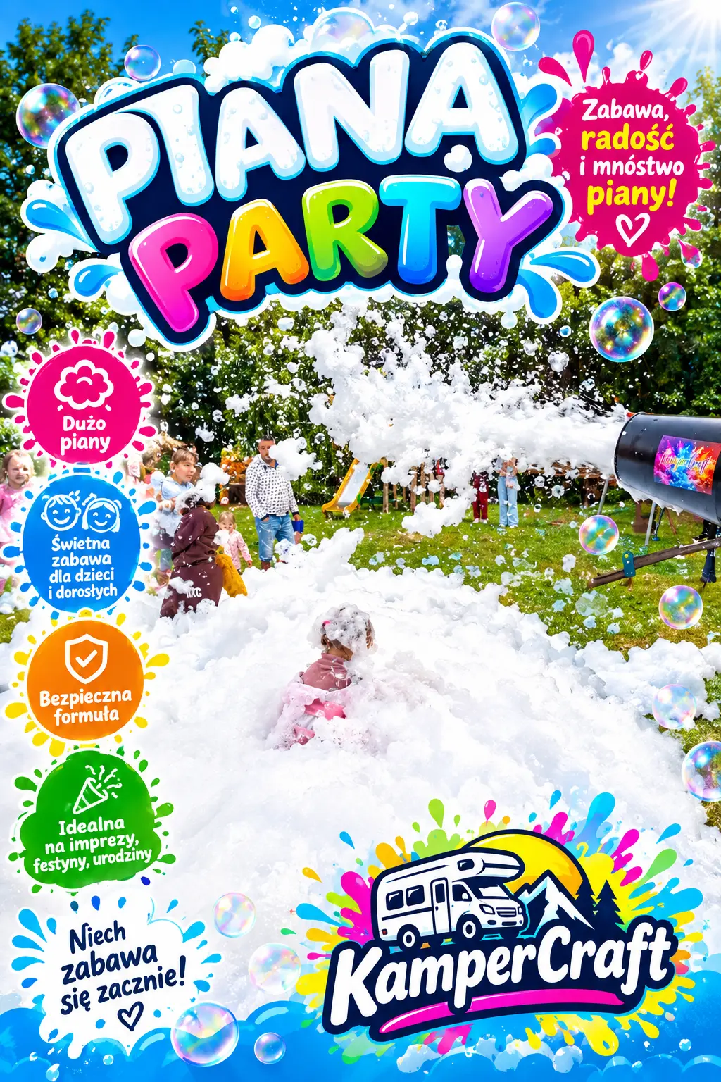 Dzieci bawiące się w białej pianie podczas Piana Party na trawniku